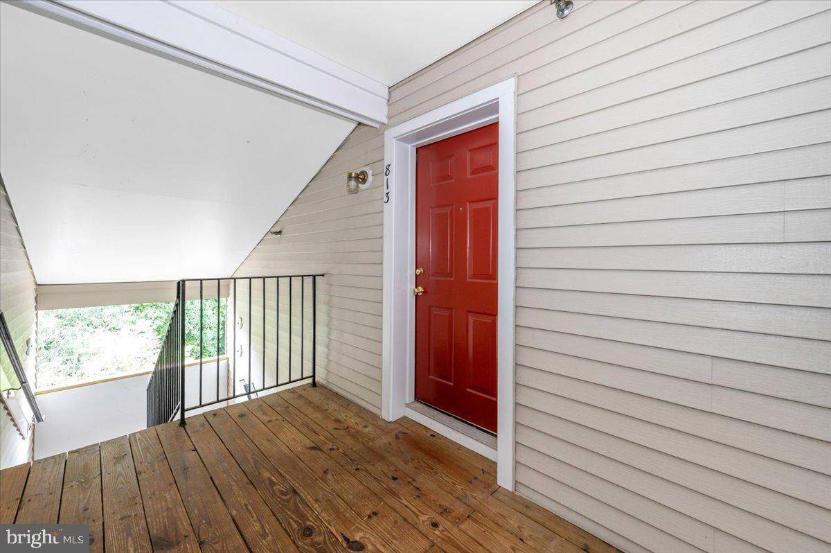 Elkridge, MD 21075,6330 BAYBERRY CT #813