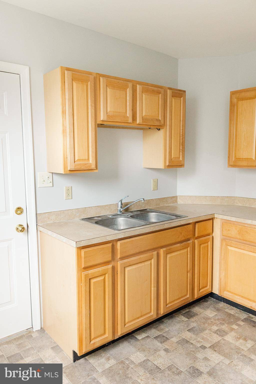 Martinsburg, WV 25401,420 FAULKNER AVE