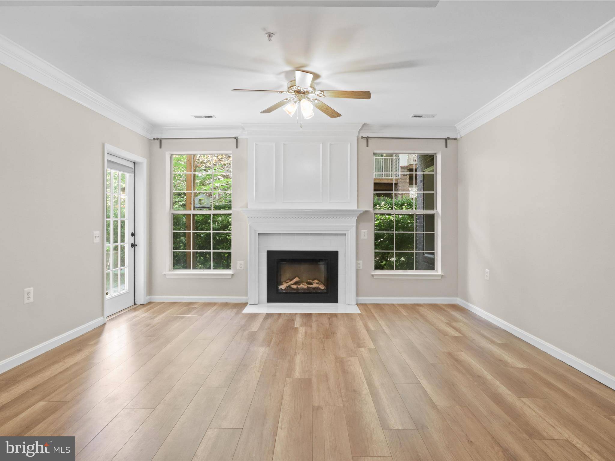 Fairfax, VA 22030,4105 OXFORD LN #101