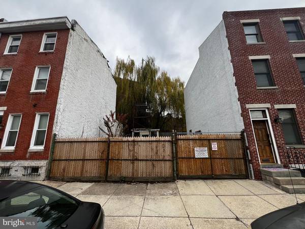 1319 MOUNT VERNON ST, Philadelphia, PA 19123