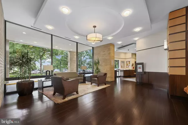 Alexandria, VA 22304,309 YOAKUM PKWY #306