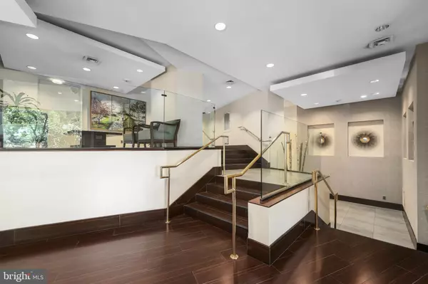 Alexandria, VA 22304,309 YOAKUM PKWY #306