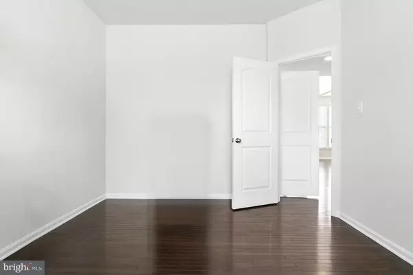 Lanham, MD 20706,9303 GEATON PARK