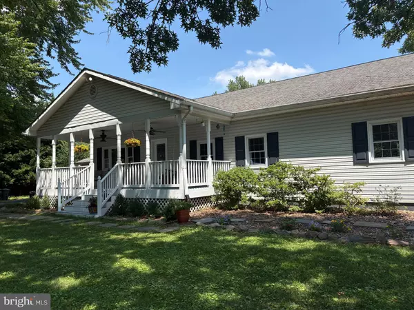 Manassas, VA 20110,8995 MEADOWVIEW DR
