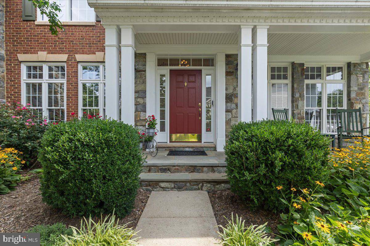 Chantilly, VA 20152,25778 TULLOW PL