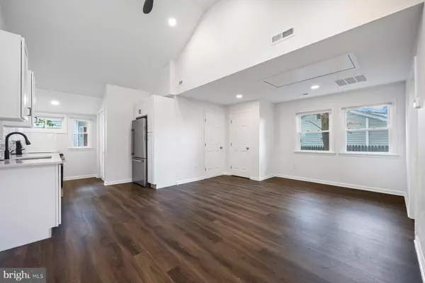 Riva, MD 21140,14 BUTTERNUT RD