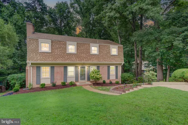 4601 TARA DR, Fairfax, VA 22032