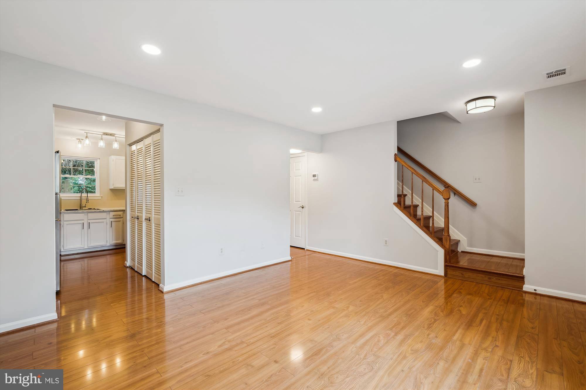 Silver Spring, MD 20904,10 SUNCROFT CT