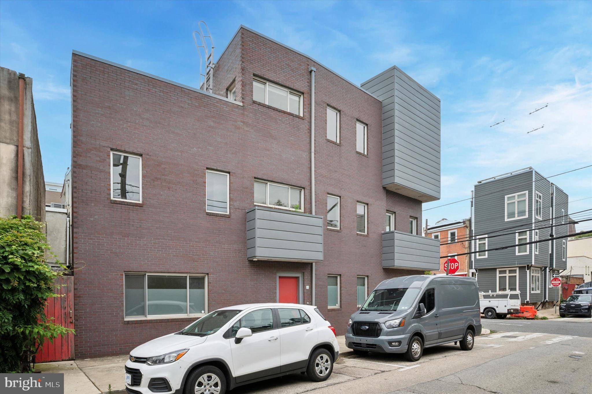 Philadelphia, PA 19123,224 FAIRMOUNT AVE