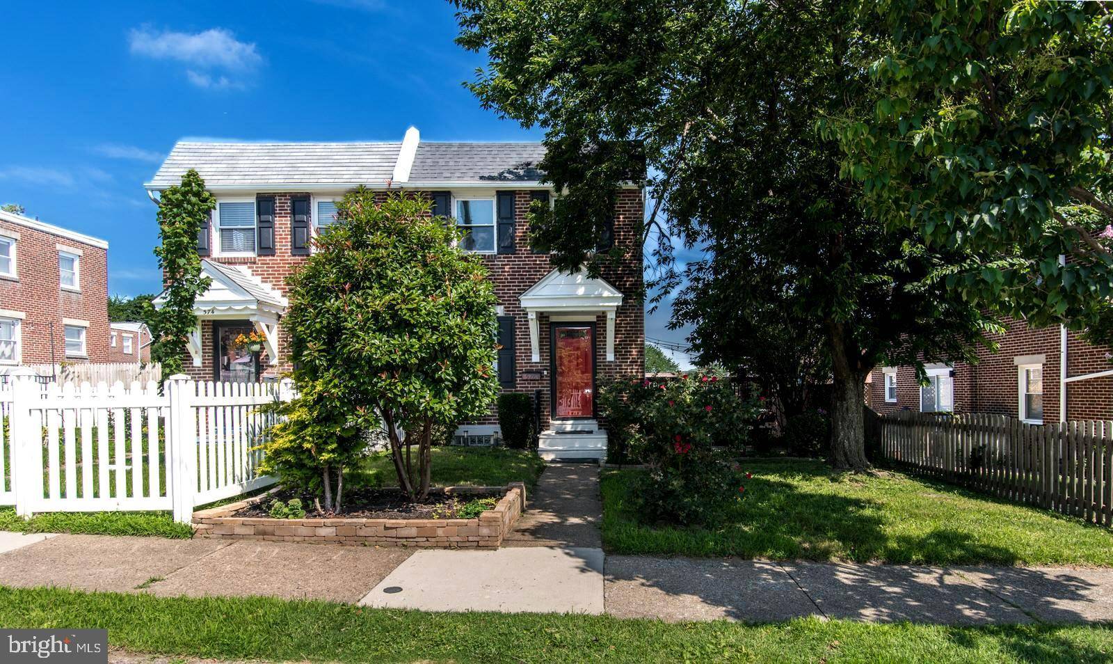 Philadelphia, PA 19128,576 FAIRWAY TER