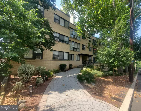 Washington, DC 20007,3901 TUNLAW RD NW #502