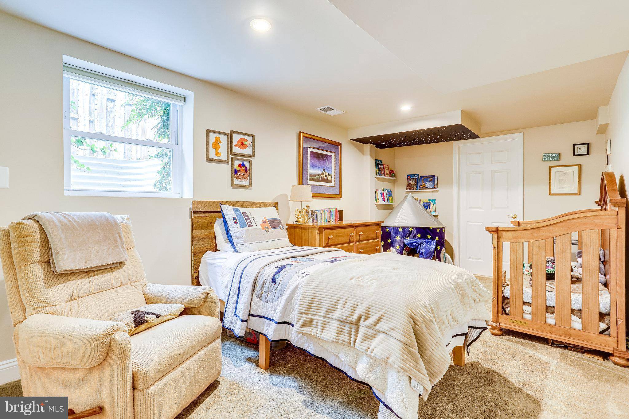 Arlington, VA 22207,1708 N CAMERON ST