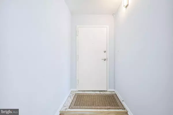 Hyattsville, MD 20783,1836 METZEROTT RD #419