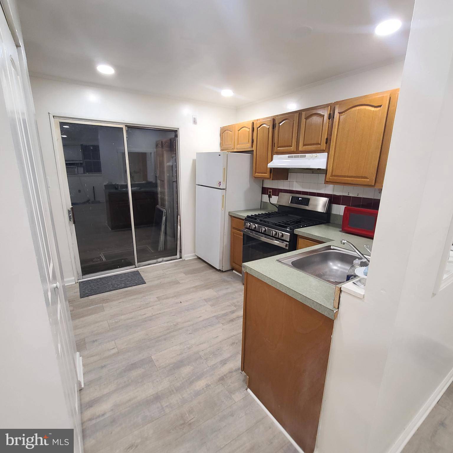 Newark, DE 19702,17 BACH DR