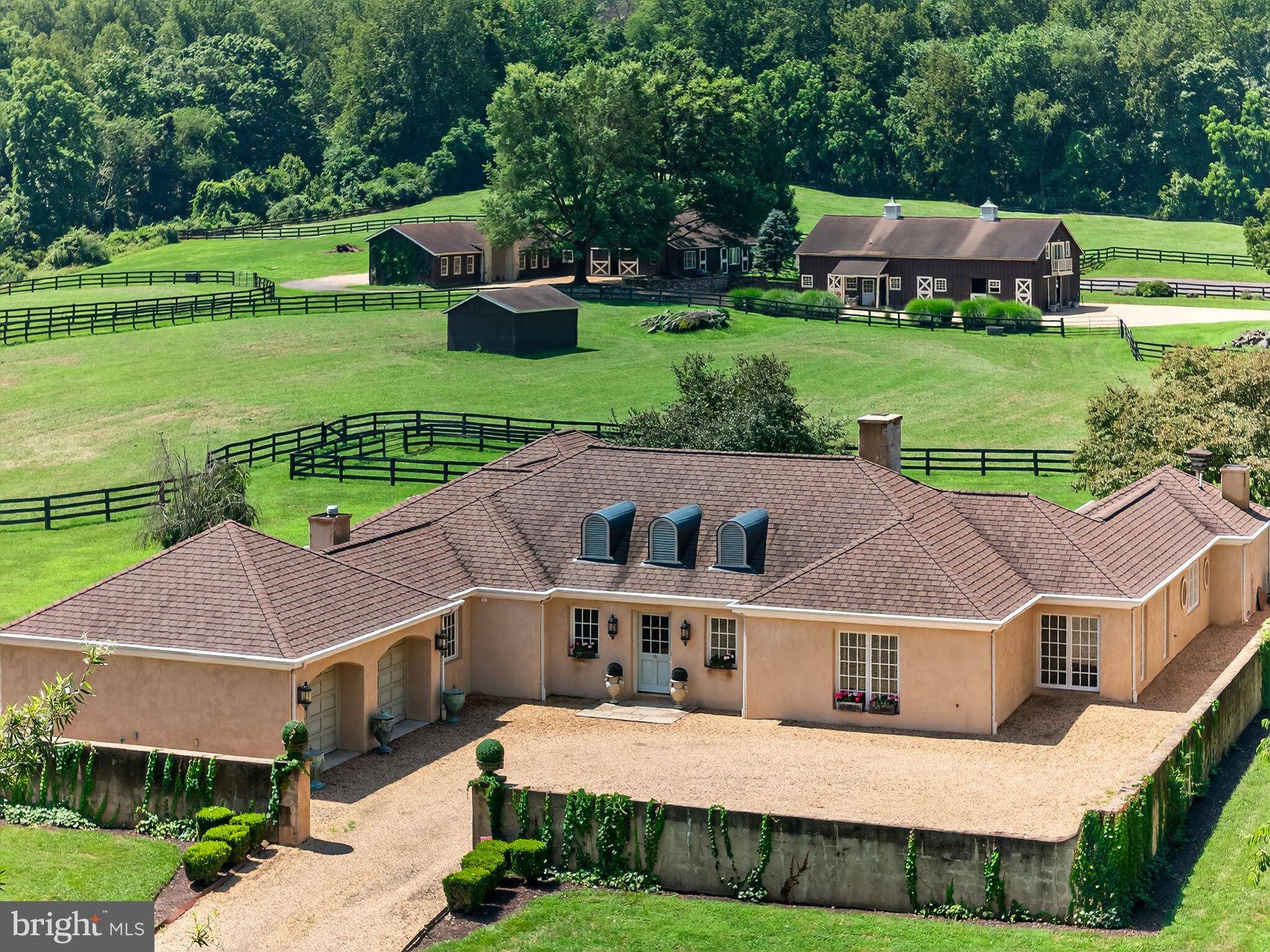 6289 COON TREE RD, The Plains, VA 20198