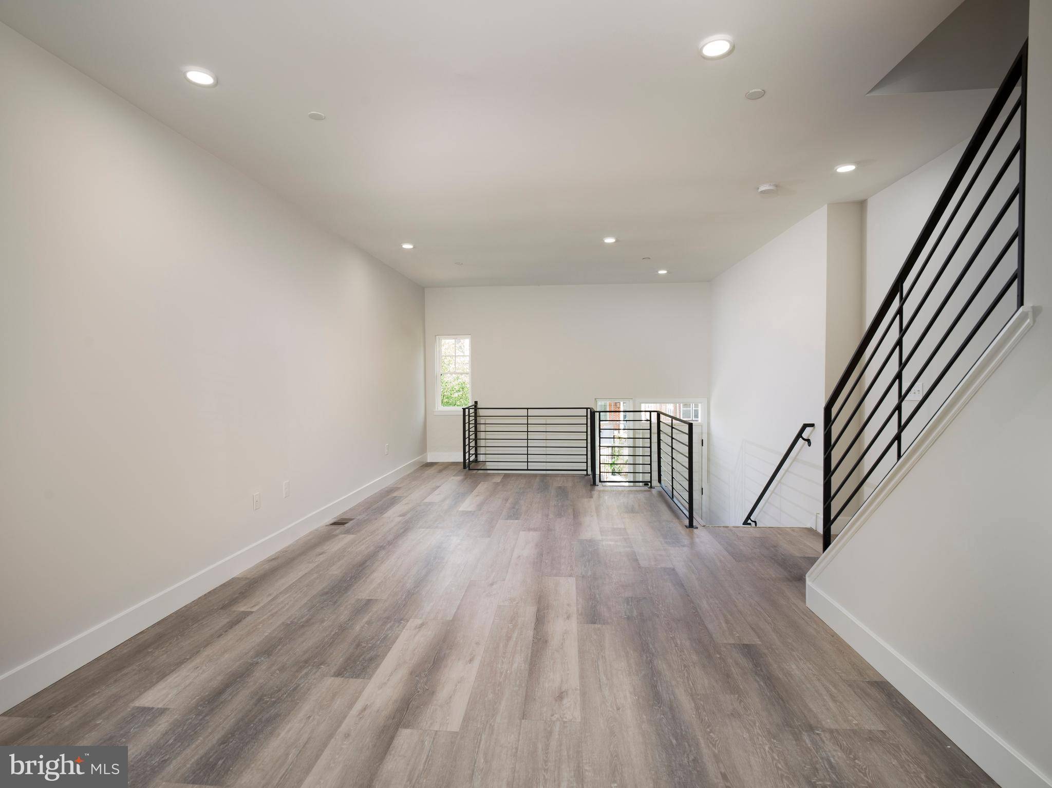 Philadelphia, PA 19128,303 FOUNTAIN ST
