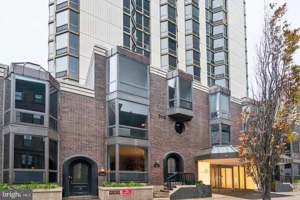 Philadelphia, PA 19103,2024 WALNUT ST #2024