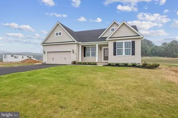 Hanover, PA 17331,138 LEDGER DR #76