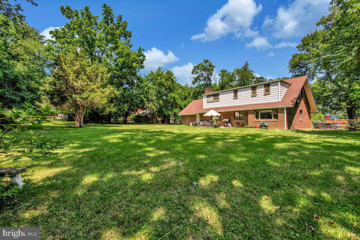 Laurel, MD 20708,8825 BRIARCROFT LN