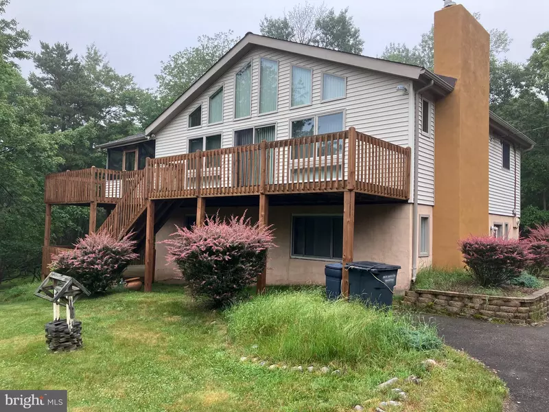 186 ELMWOOD DR, Albrightsville, PA 18210