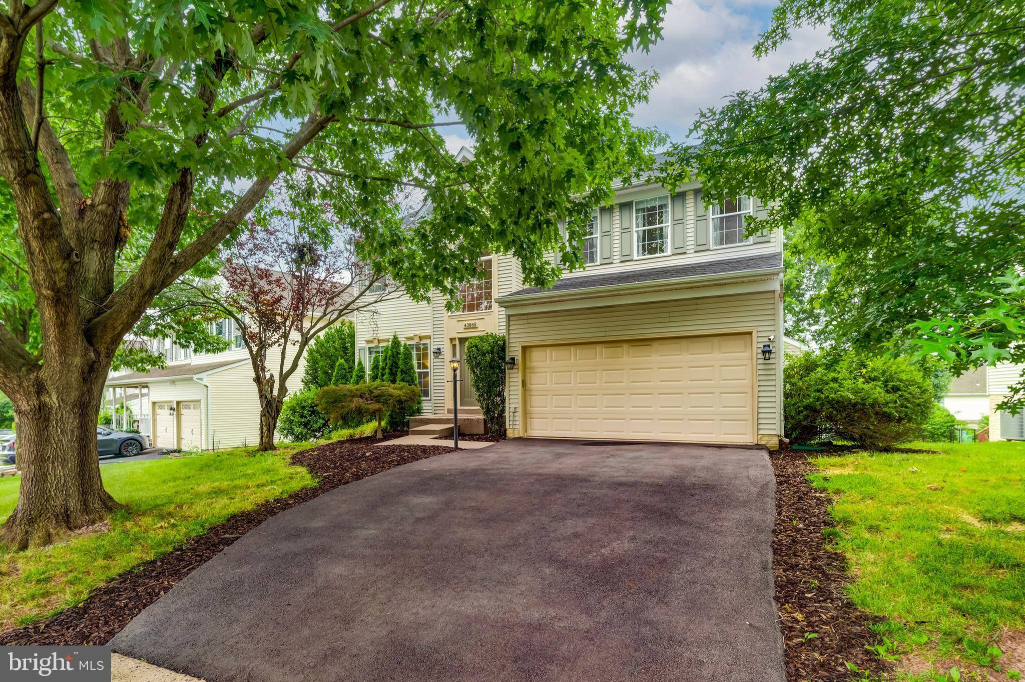 Ashburn, VA 20147,43865 LAUREL RIDGE DR