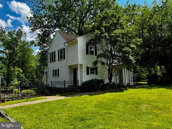 Bensalem, PA 19020,410 WHARF RD #RIVER COTTAGE