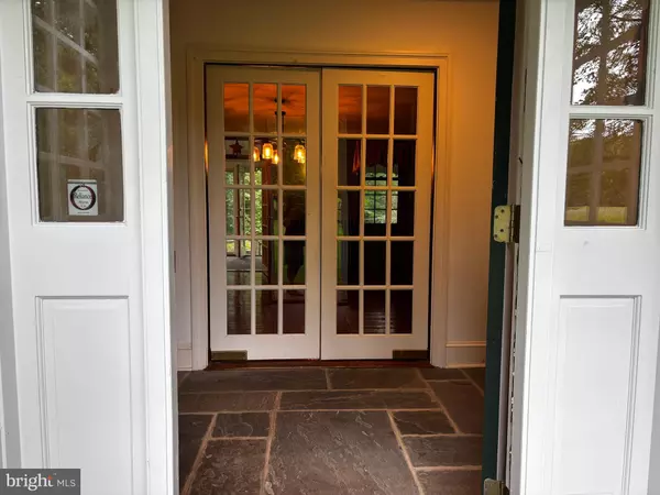 Bensalem, PA 19020,410 WHARF RD #RIVER COTTAGE