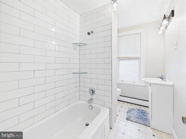 Dover, DE 19904,220 N BRADFORD ST