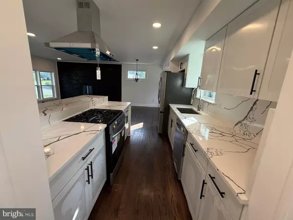 Annandale, VA 22003,4722 BRISTOW DR