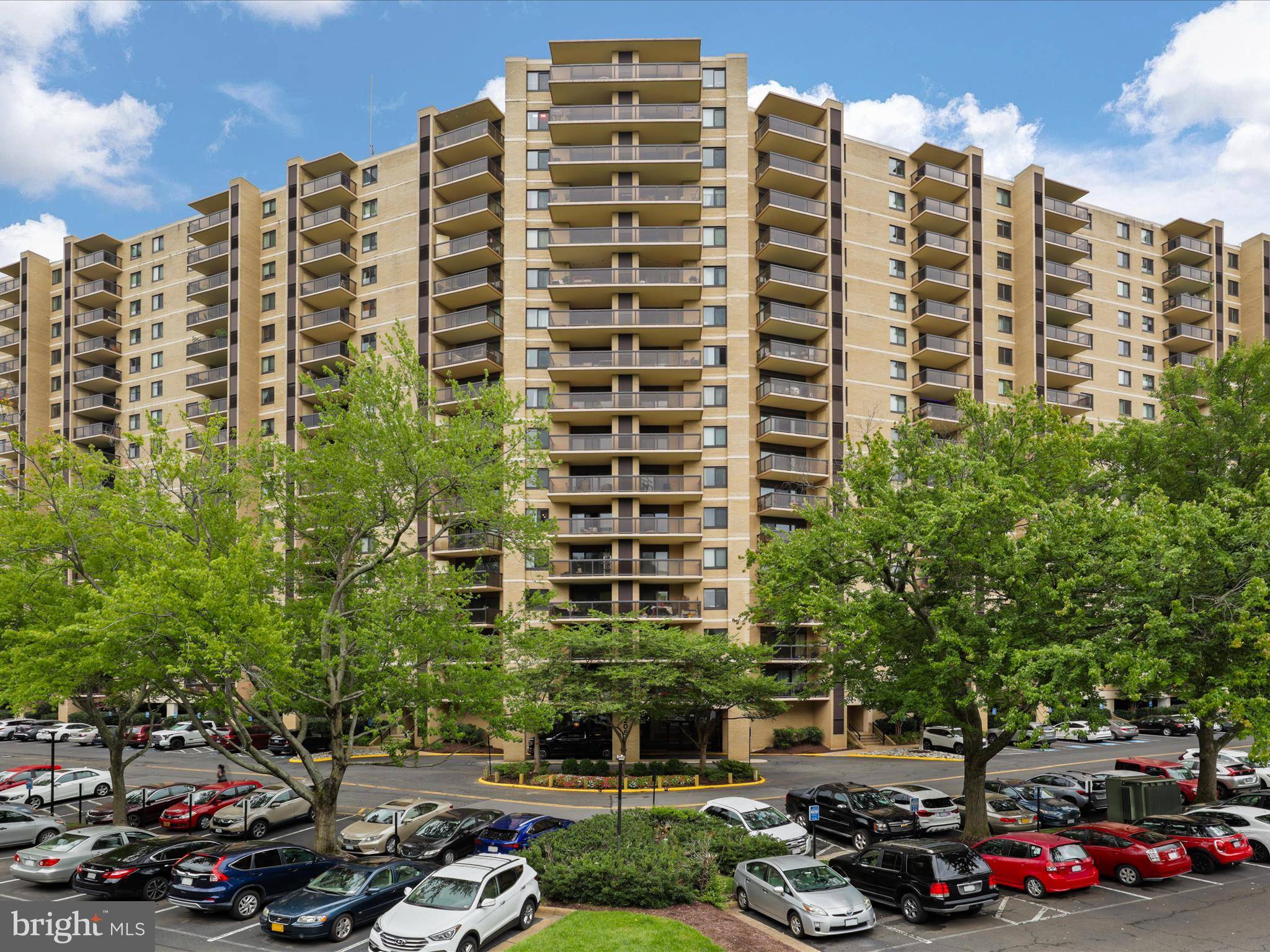 Alexandria, VA 22304,205 YOAKUM PKWY #1020