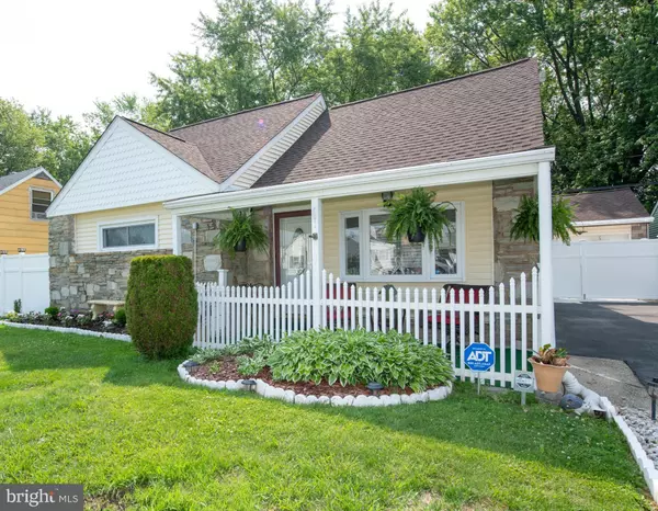 11013 STEVENS RD, Philadelphia, PA 19116