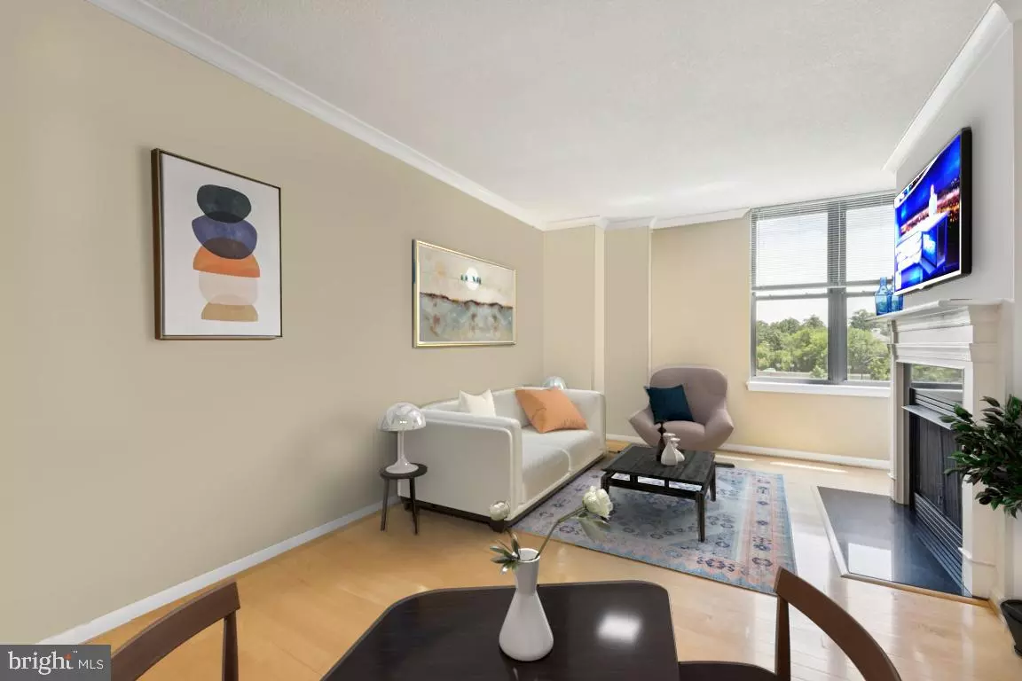 Arlington, VA 22201,2220 FAIRFAX DR #309