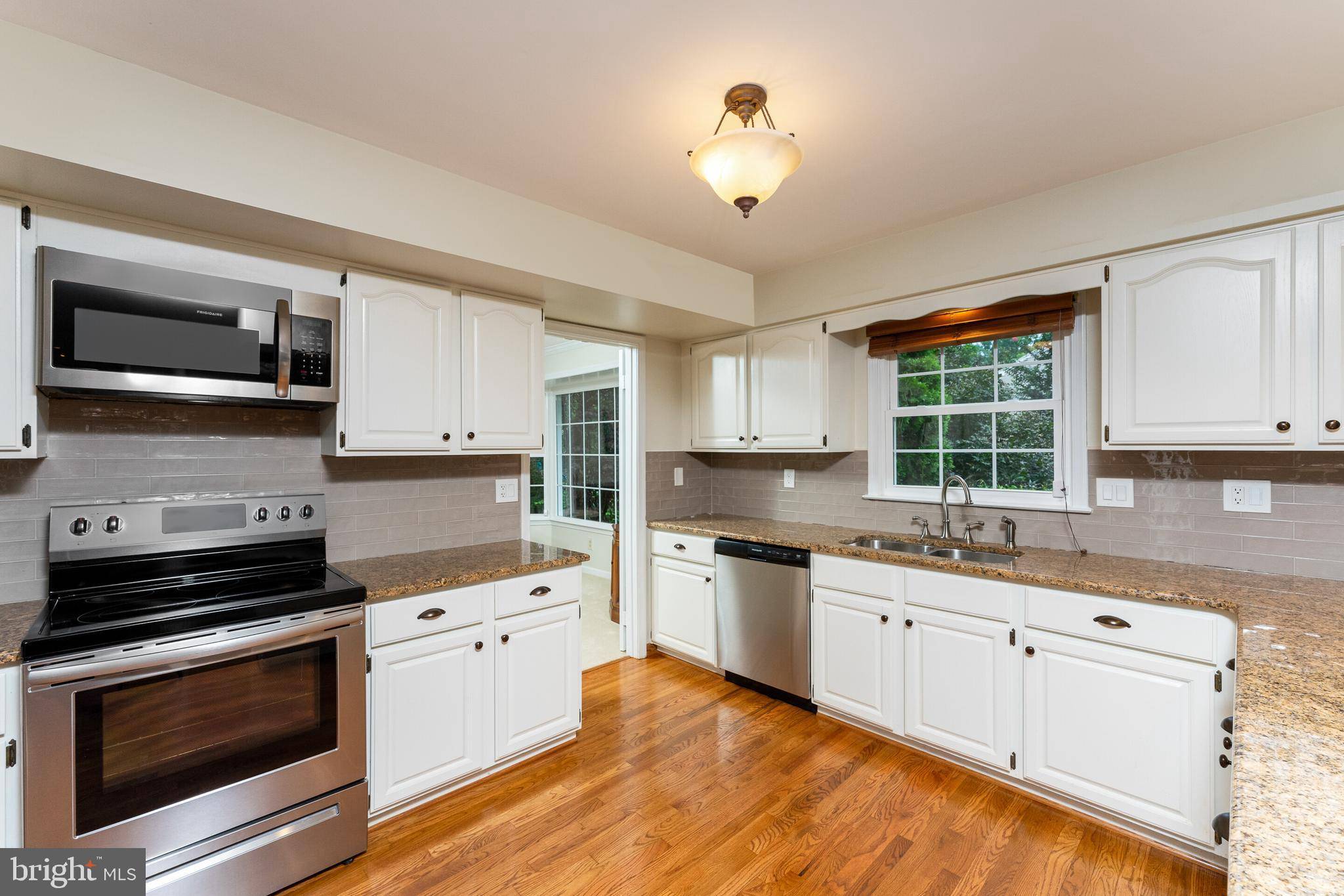 Clifton, VA 20124,13824 SPRINGSTONE DR