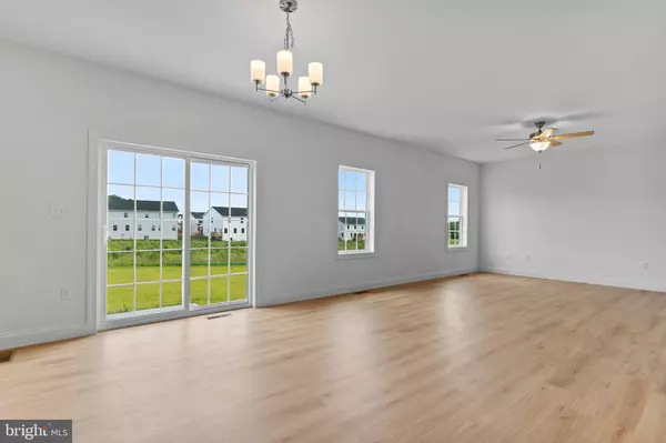 Mechanicsburg, PA 17055,537 CORAL BELLS DR