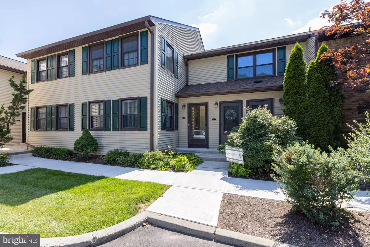 Metuchen, NJ 08840,50 PROSEPCT ST #09