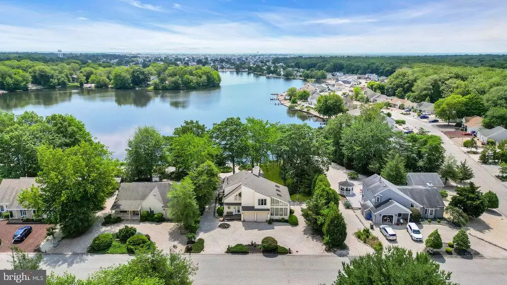 Manahawkin, NJ 08050,35 TAHOE LN