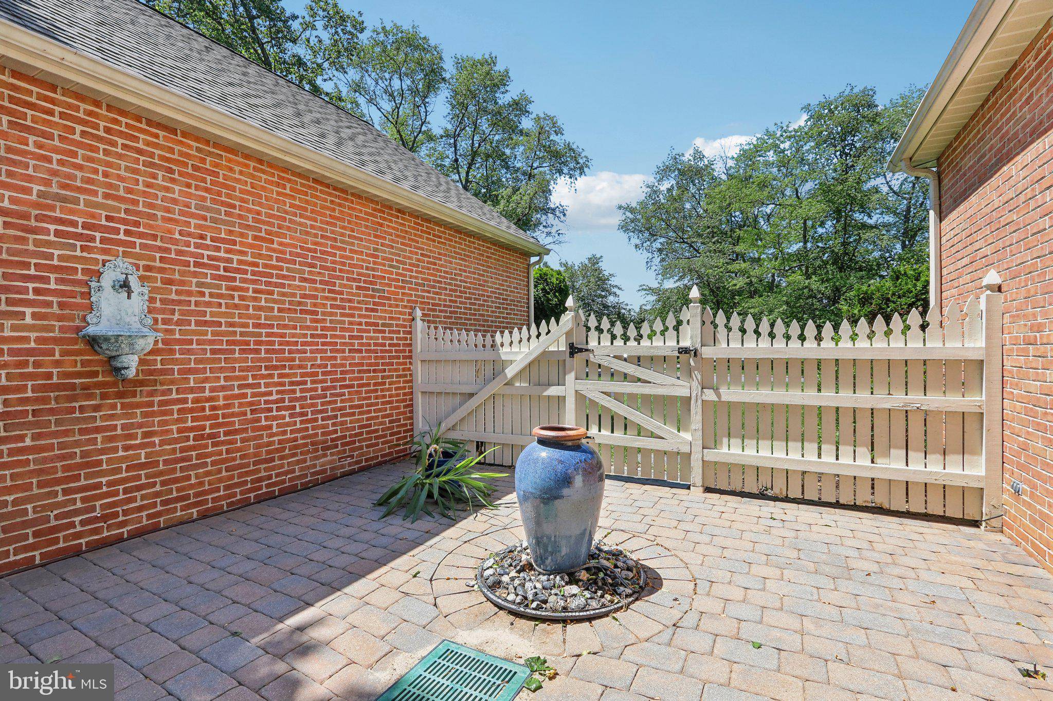 Moorestown, NJ 08057,471 WINDROW CLUSTERS DR