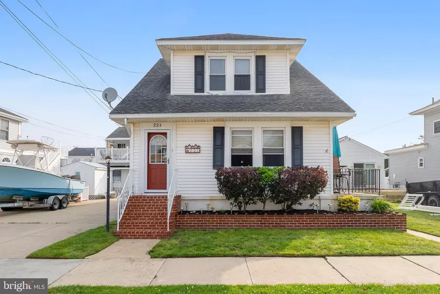 221 W 25TH AVE, Wildwood, NJ 08260