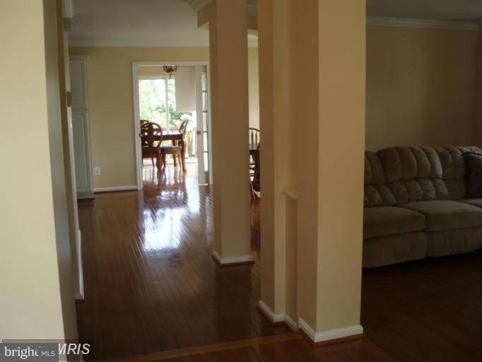 Centreville, VA 20121,6016 MCALESTER WAY