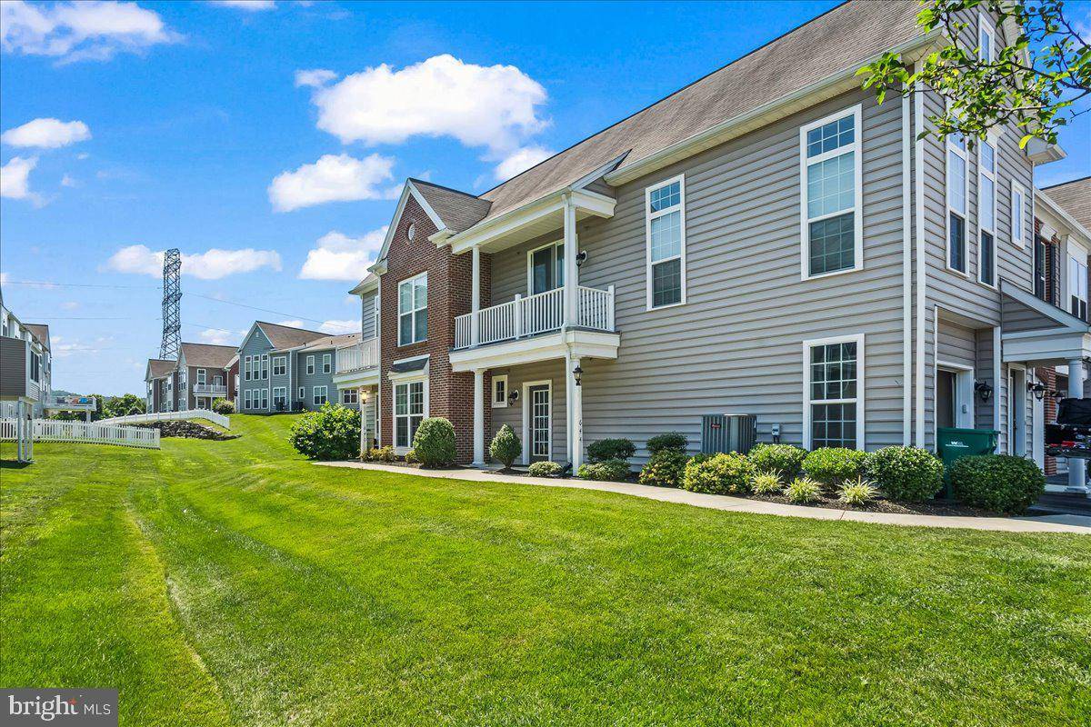Hummelstown, PA 17036,640 WHITETAIL DR