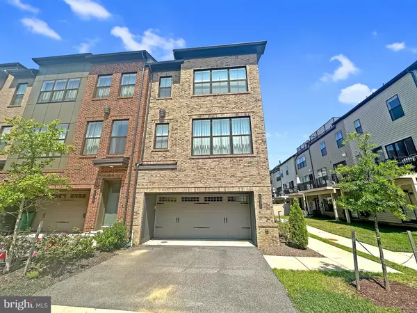 Alexandria, VA 22312,5525 VALMARANA WAY