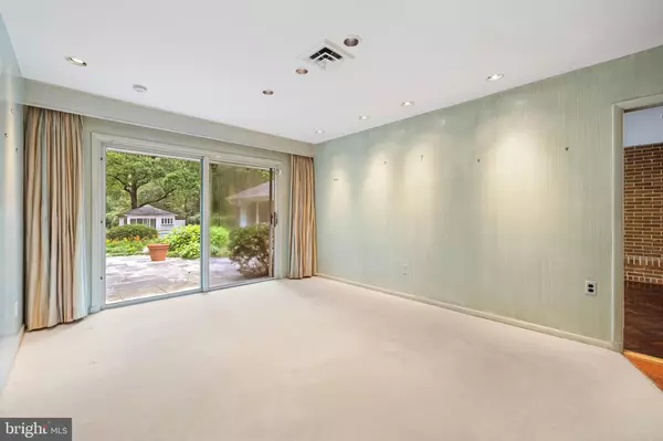 Stevenson, MD 21153,10815 LONGACRE LN