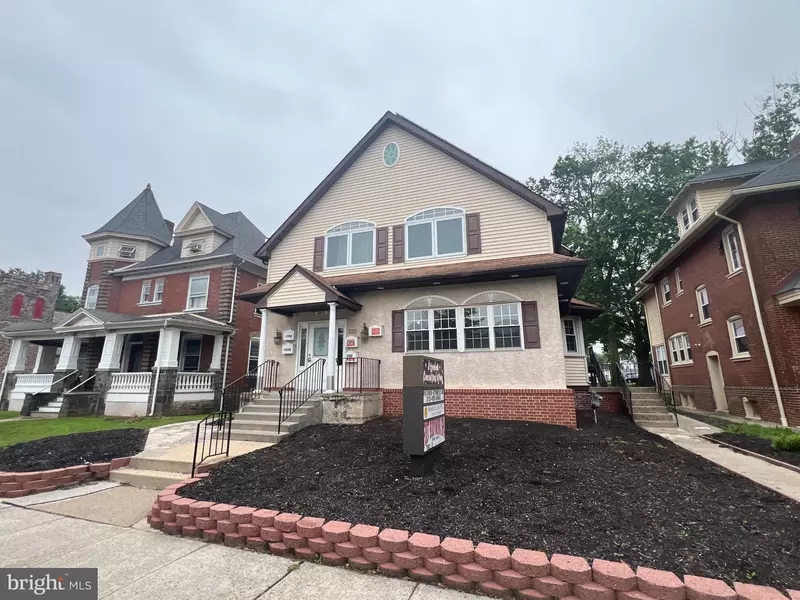 335 N BROAD ST #100-A, Lansdale, PA 19446