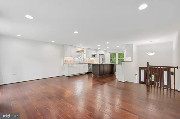Herndon, VA 20170,1601 JUBILATION CT