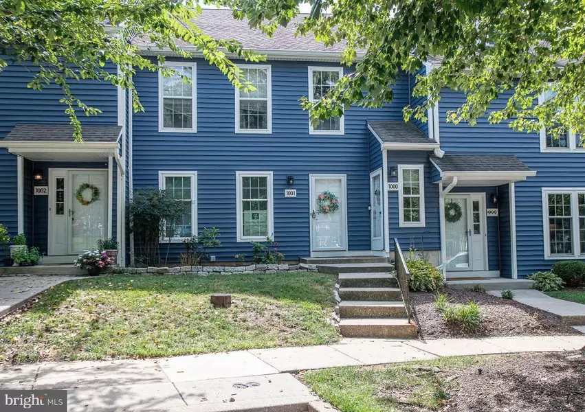 1001 ROUNDHOUSE CT #11, West Chester, PA 19380