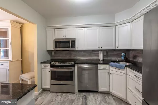 West Chester, PA 19380,1001 ROUNDHOUSE CT #11