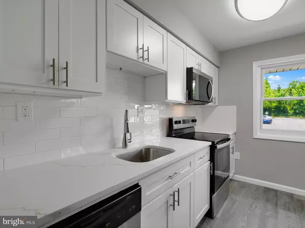 Windsor Mill, MD 21244,23 MIDDLEVIEW CT