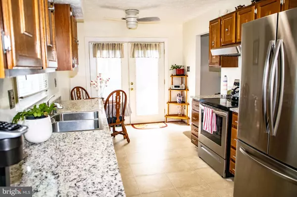Waldorf, MD 20603,5022 ANGEL FISH CT