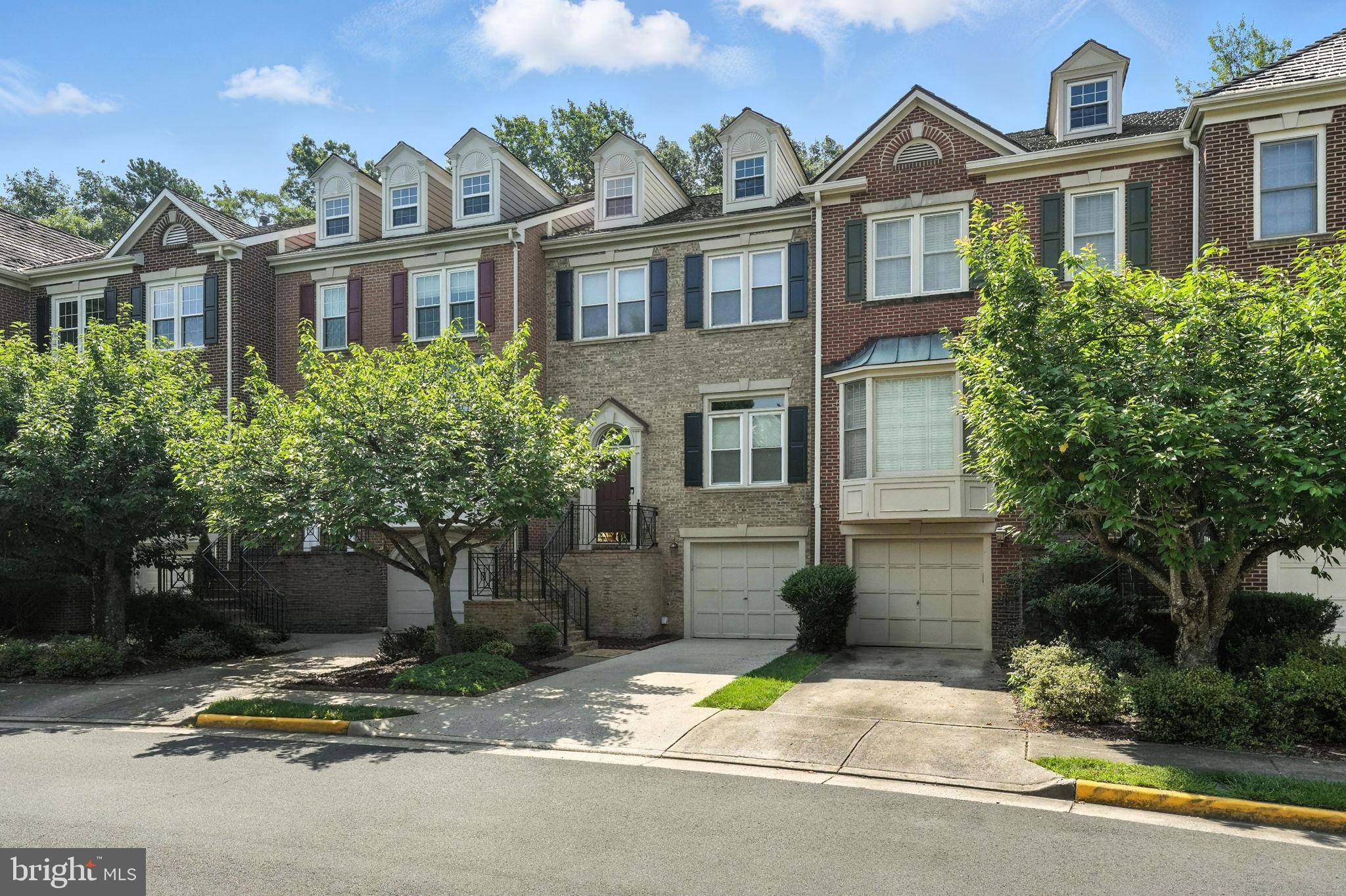 2157 WOLFTRAP CT, Vienna, VA 22182