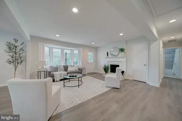 Manassas, VA 20112,6624 TOKEN VALLEY RD